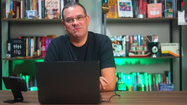 Richarde Guerra ministrando aula